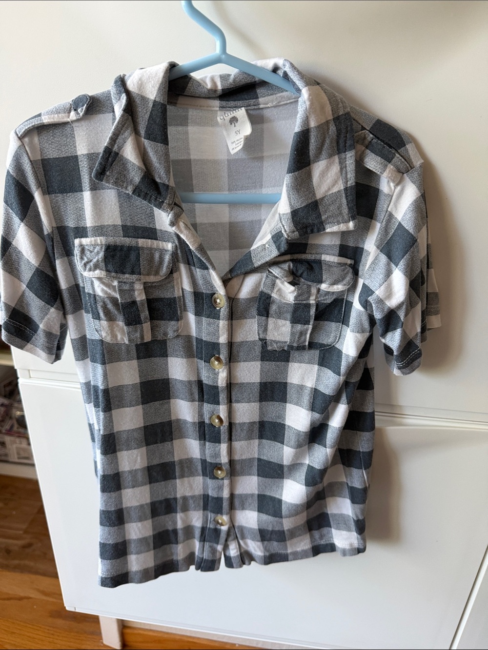 kate quinn Black & White Plaid Short-Sleeve Button-Down Shirt